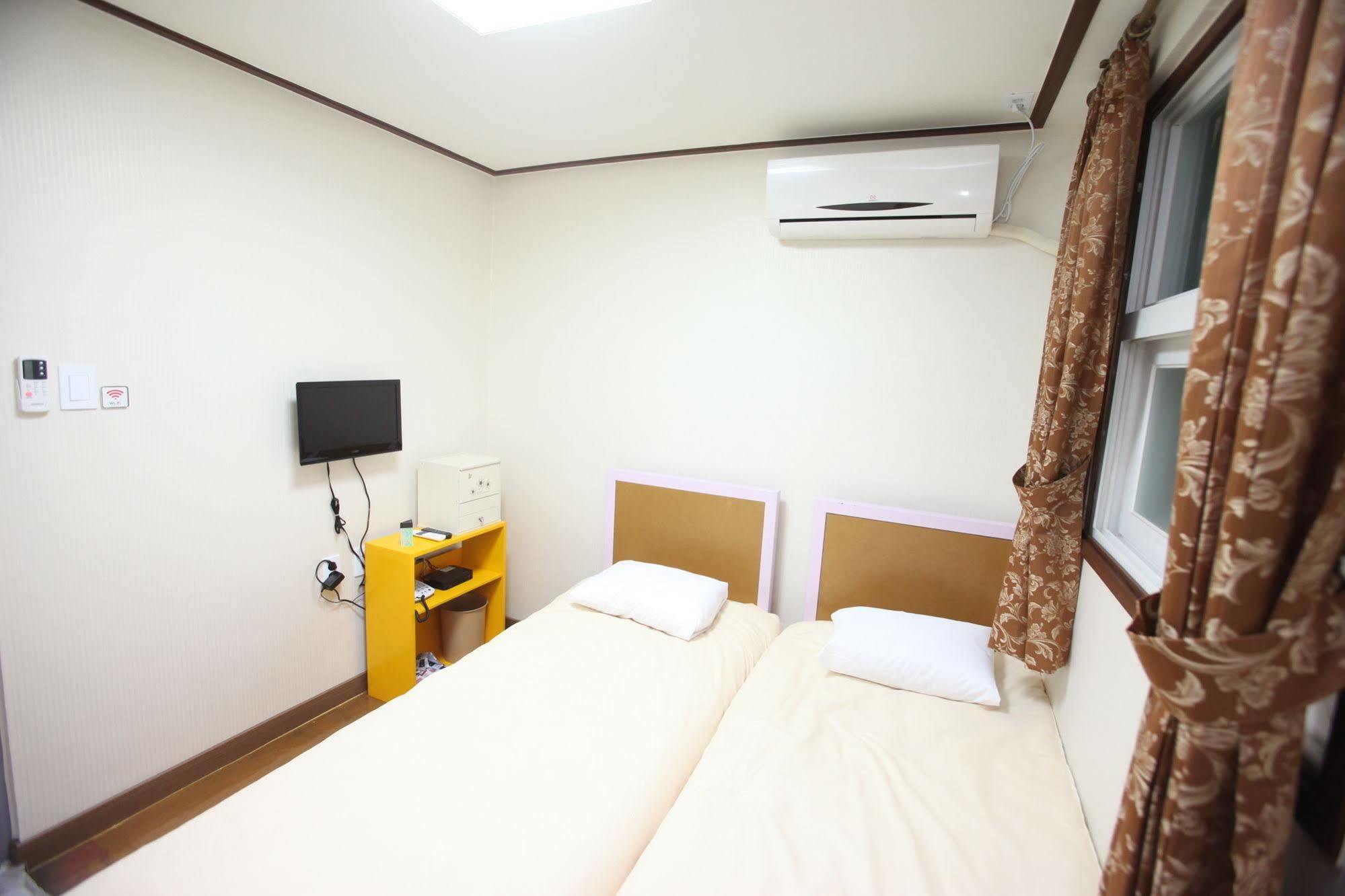 Kukje Myeongdong House Ξενοδοχείο Σεούλ Εξωτερικό φωτογραφία